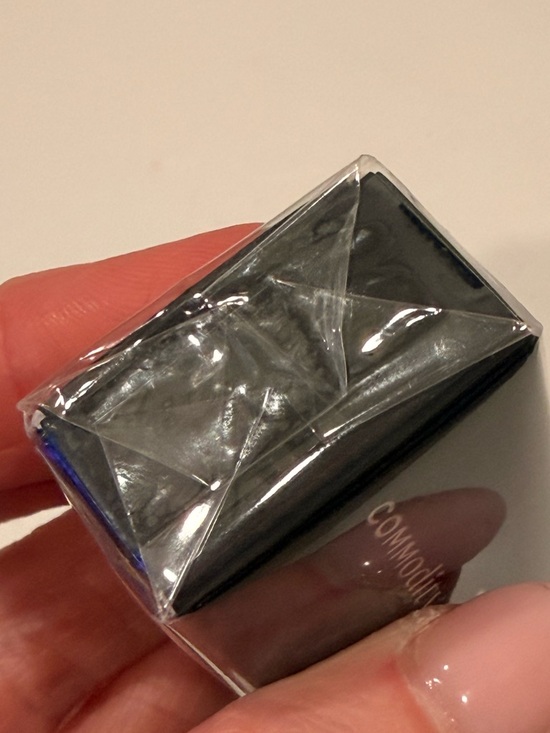 COMMODITY Milk Orchid Expressive Eau de Parfum Travel Spray - Picture 10 of 10